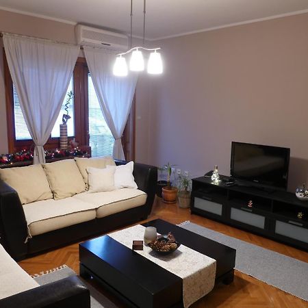 Apartment Krsta Novi Sad Esterno foto