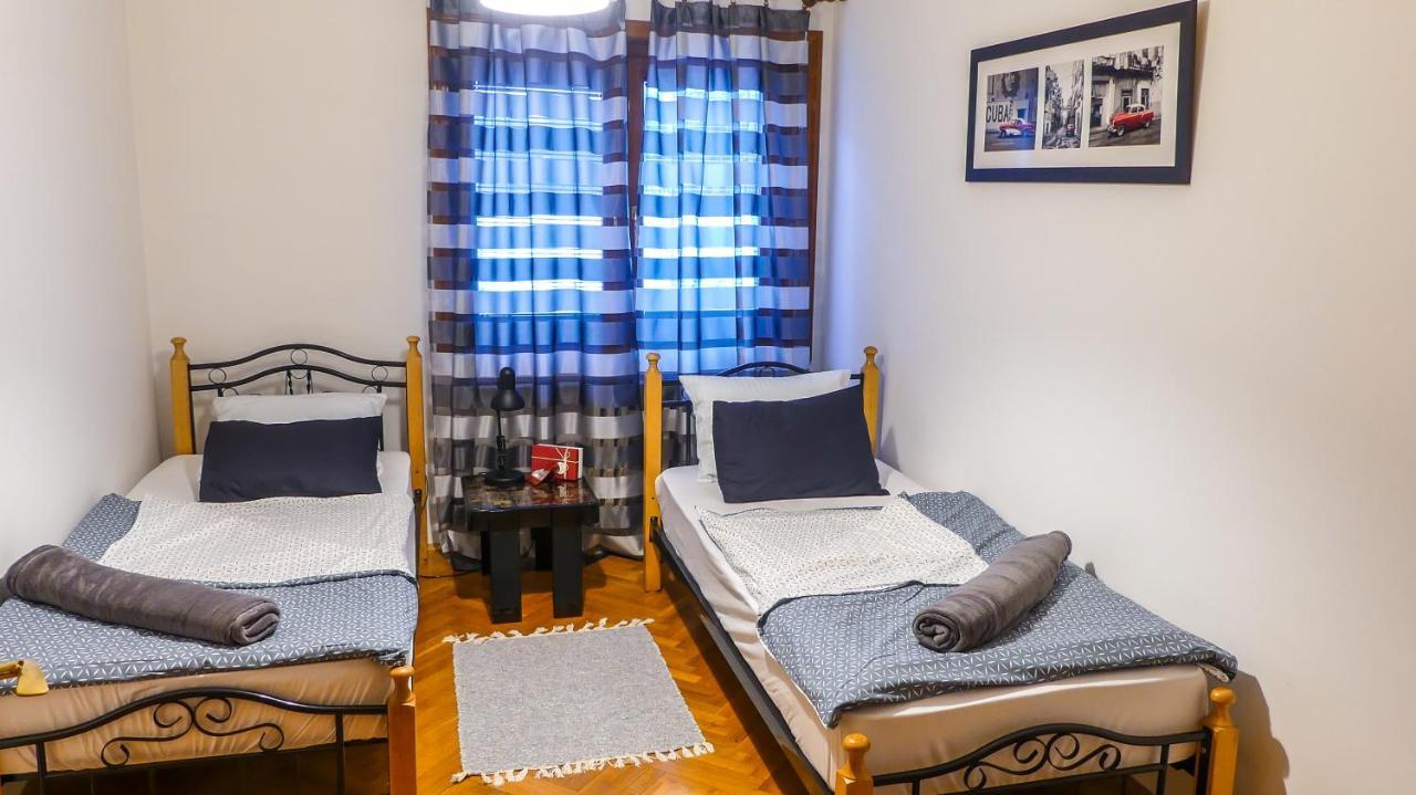 Apartment Krsta Novi Sad Esterno foto