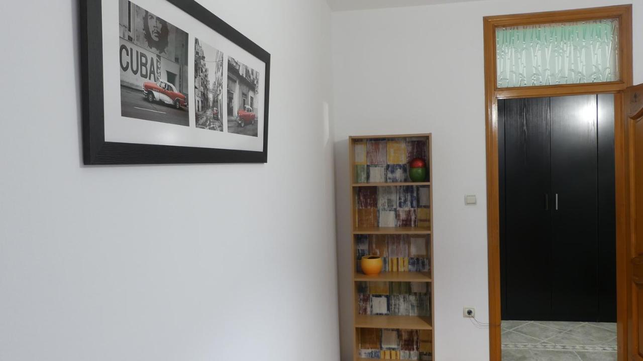 Apartment Krsta Novi Sad Esterno foto