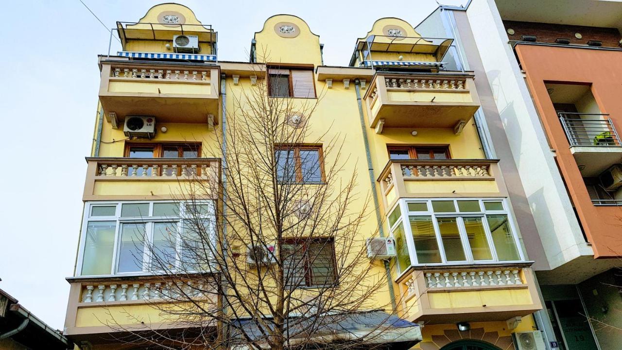 Apartment Krsta Novi Sad Esterno foto