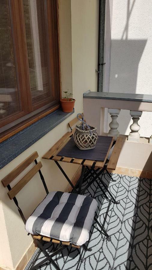 Apartment Krsta Novi Sad Esterno foto